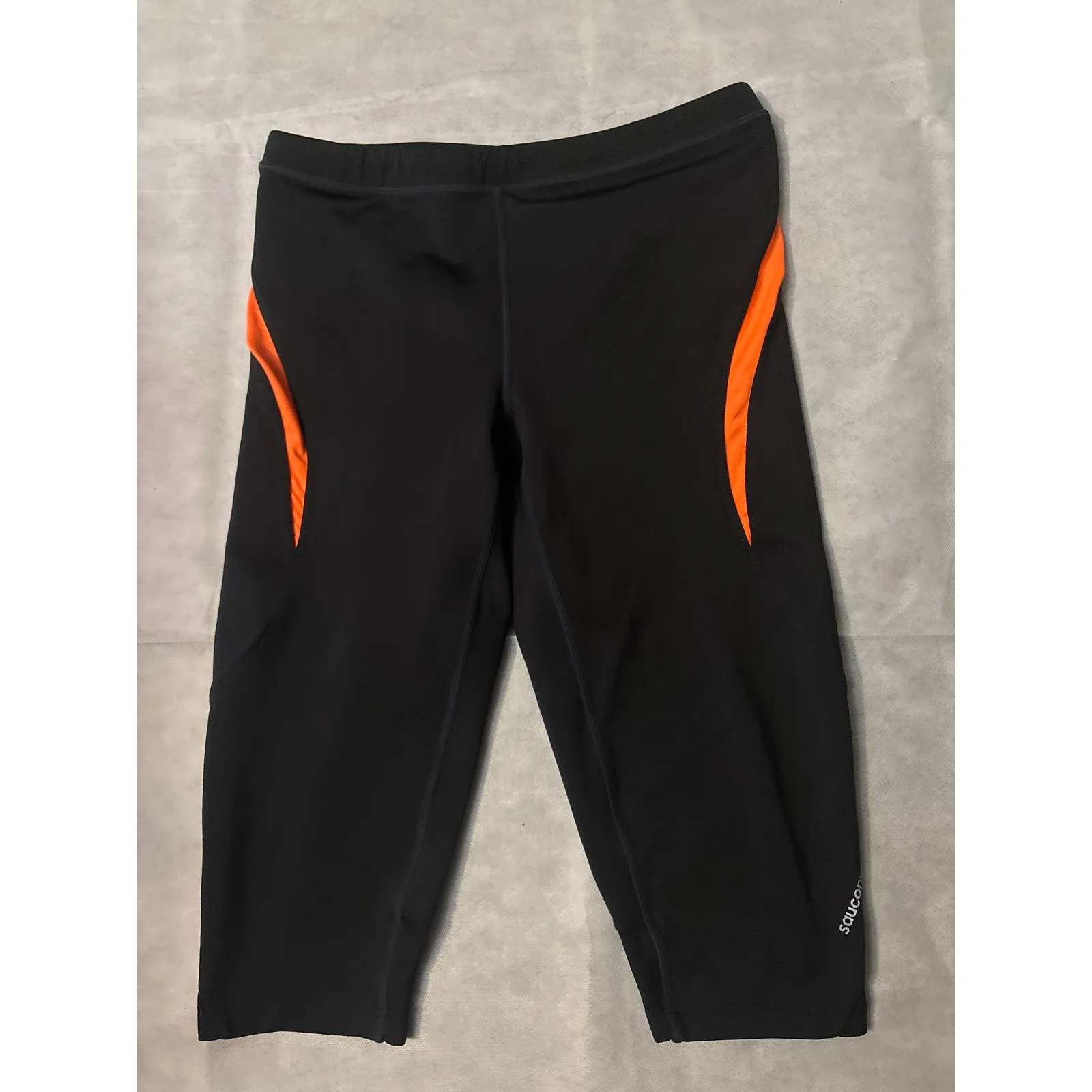 Saucony Black/Orange Capri Leggings S Bicycle Shorts Bikercore Activewear Cycle - Image 3