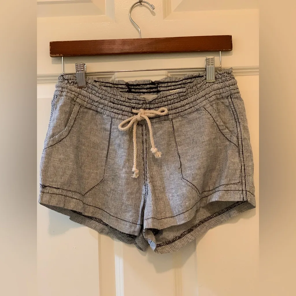 April Kiss Striped Drawstring Linen Beach Shorts. Size - Image 2