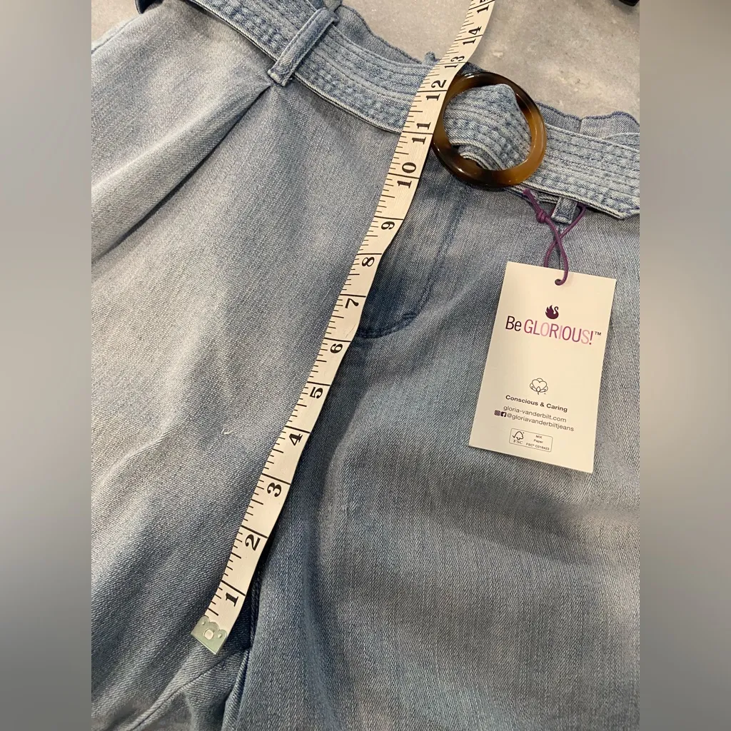 NWT Gloria Vanderbilt Size 8 Pleated Front Belted High Rise Denim Shorts - Image 9