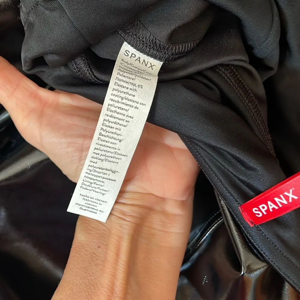 Revolve SPANX faux patent leather leggings size extra large - Image 9