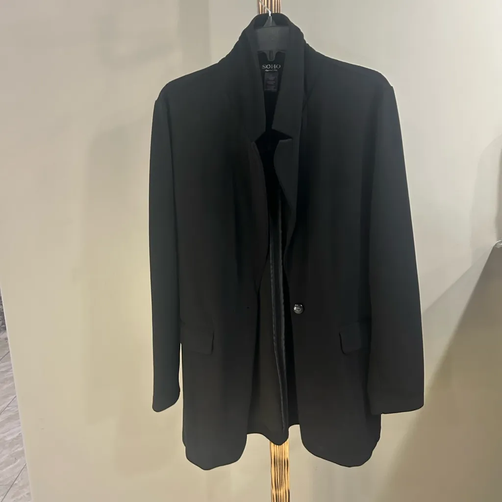 Soho Black Tailored Blazer Women’s Size Large - Image 2