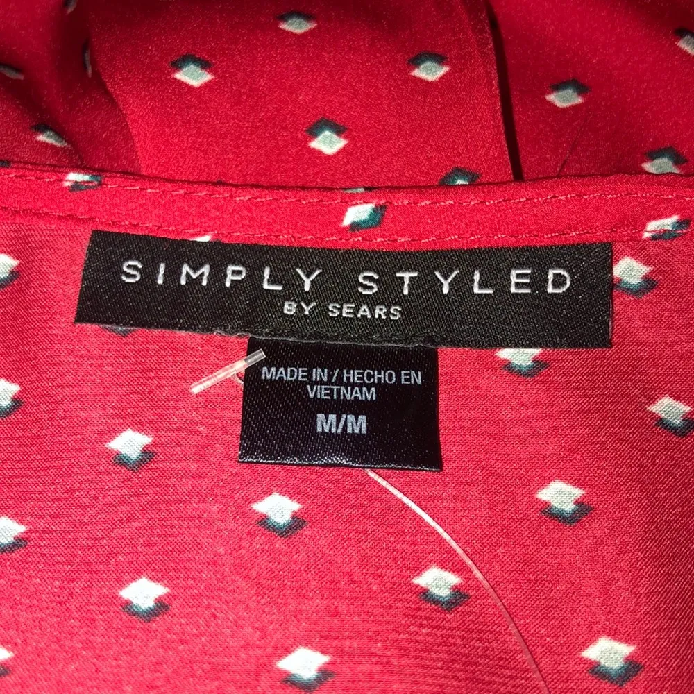 simply styled  V neck print blouse - Image 5