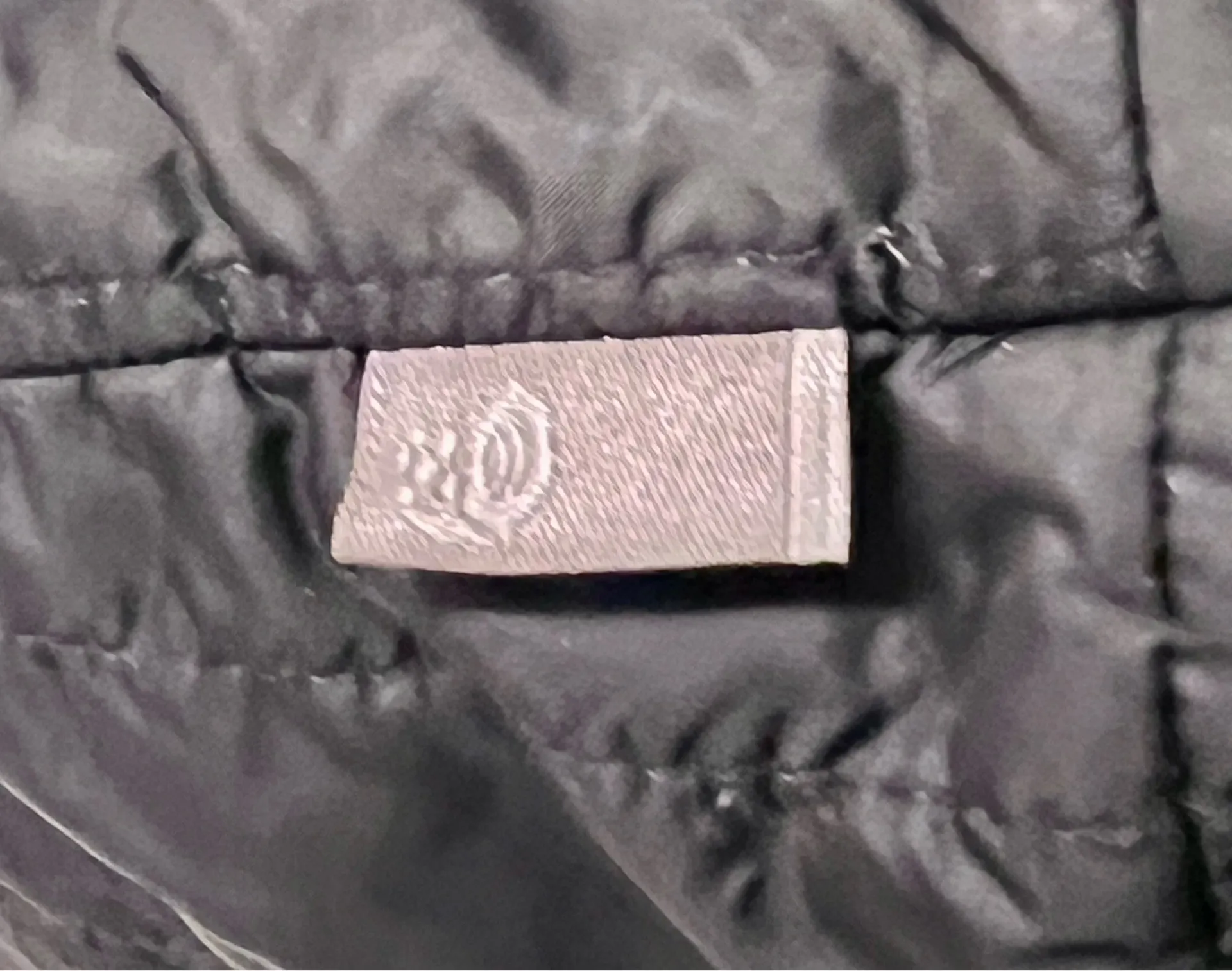 Mountain Hardwear Womens Black Trekkin Insulated Mini Skirt Size Medium - Image 5