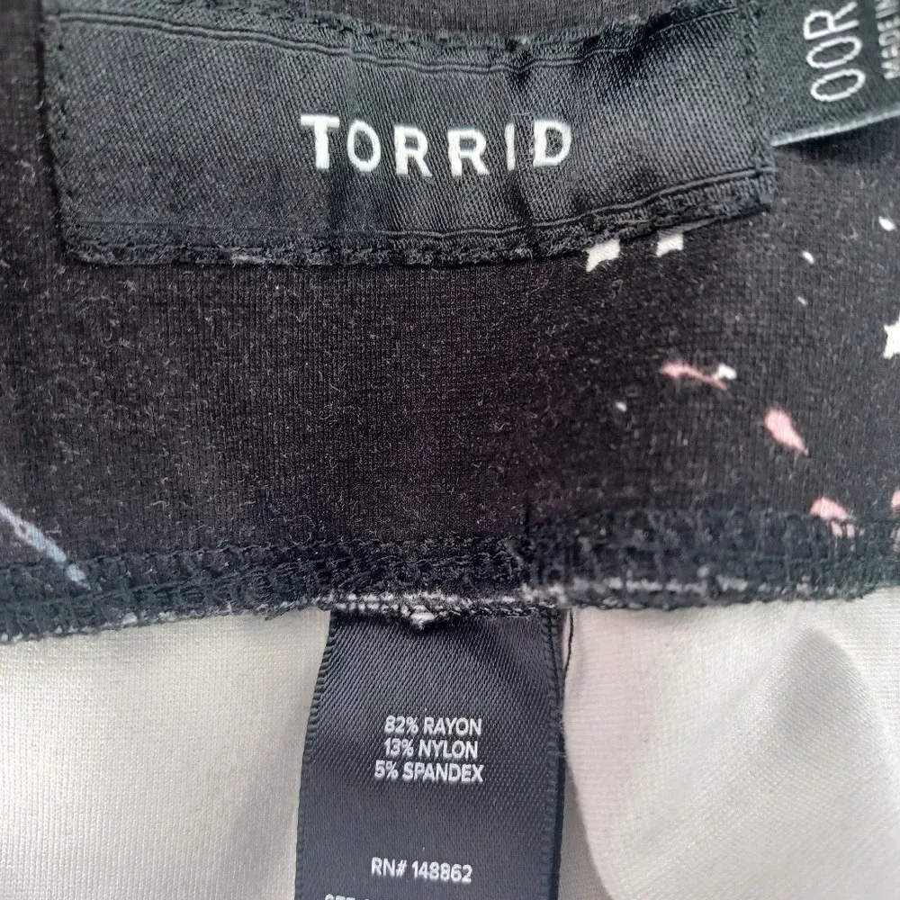 Torrid cropped floral Pull On Pants - Image 9