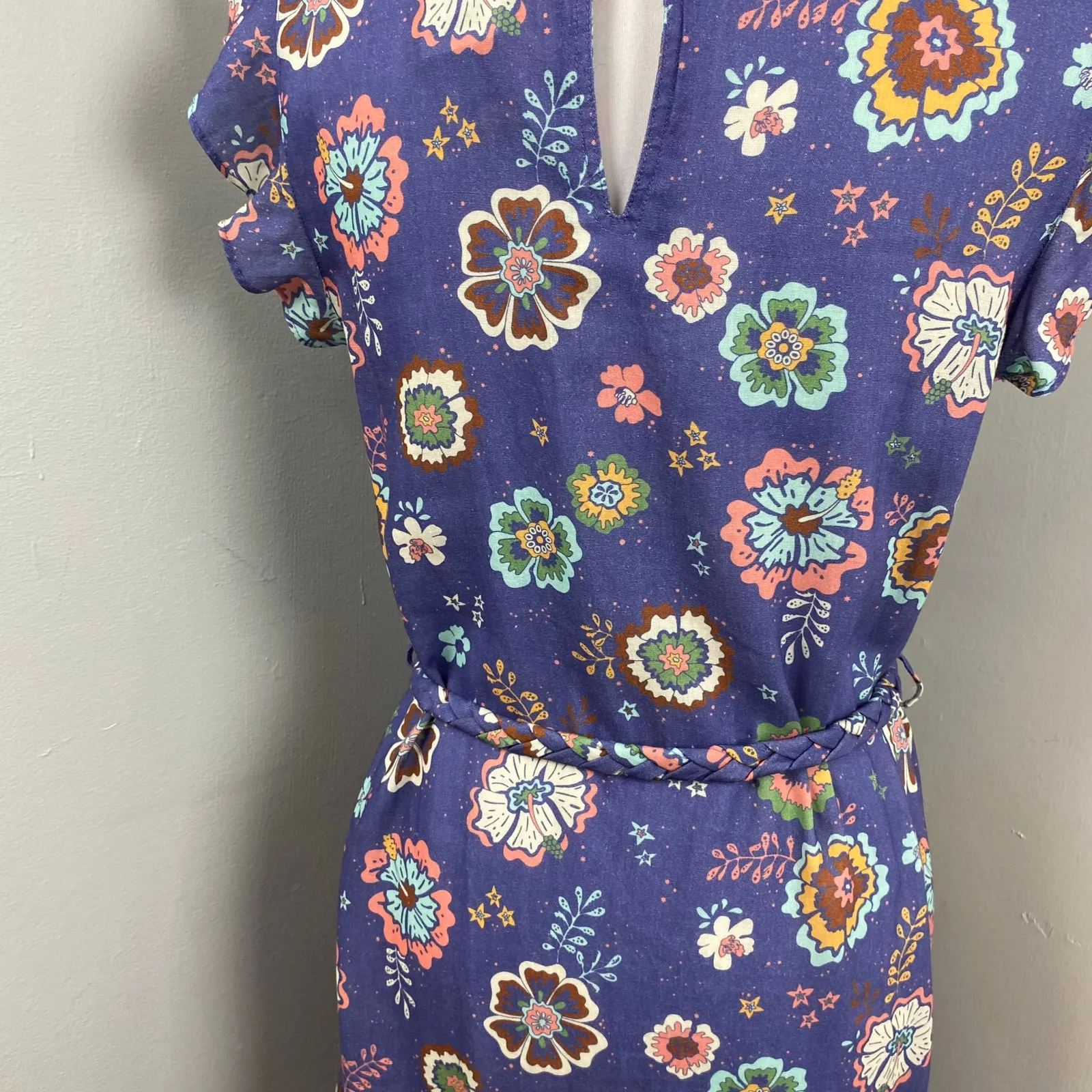 Marine Layer Laney Mini Dress in Marlin Hibiscus Floral Small - Image 9