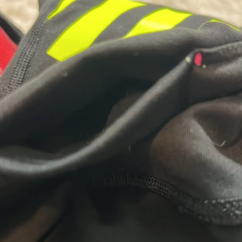 Victoria’s Secret VSX Sport Crop Leggings 21” Color Black/Yellow Size S EUC - Image 5