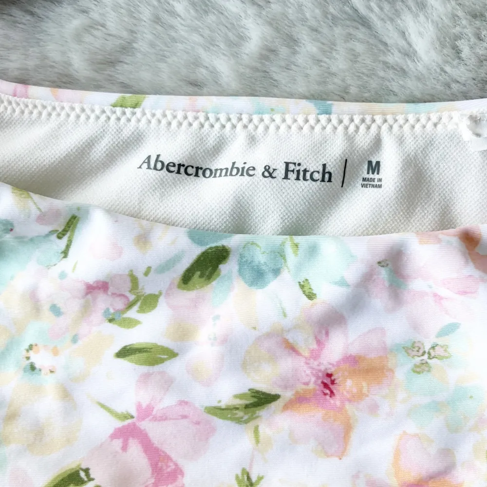 Curve Love Pink Floral Bikini Set - Image 3