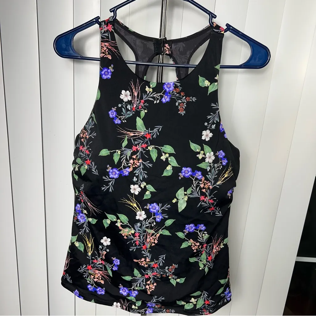 Athleta Black Floral swimwear Tank Top swimwear sz 40B/C - Image 2