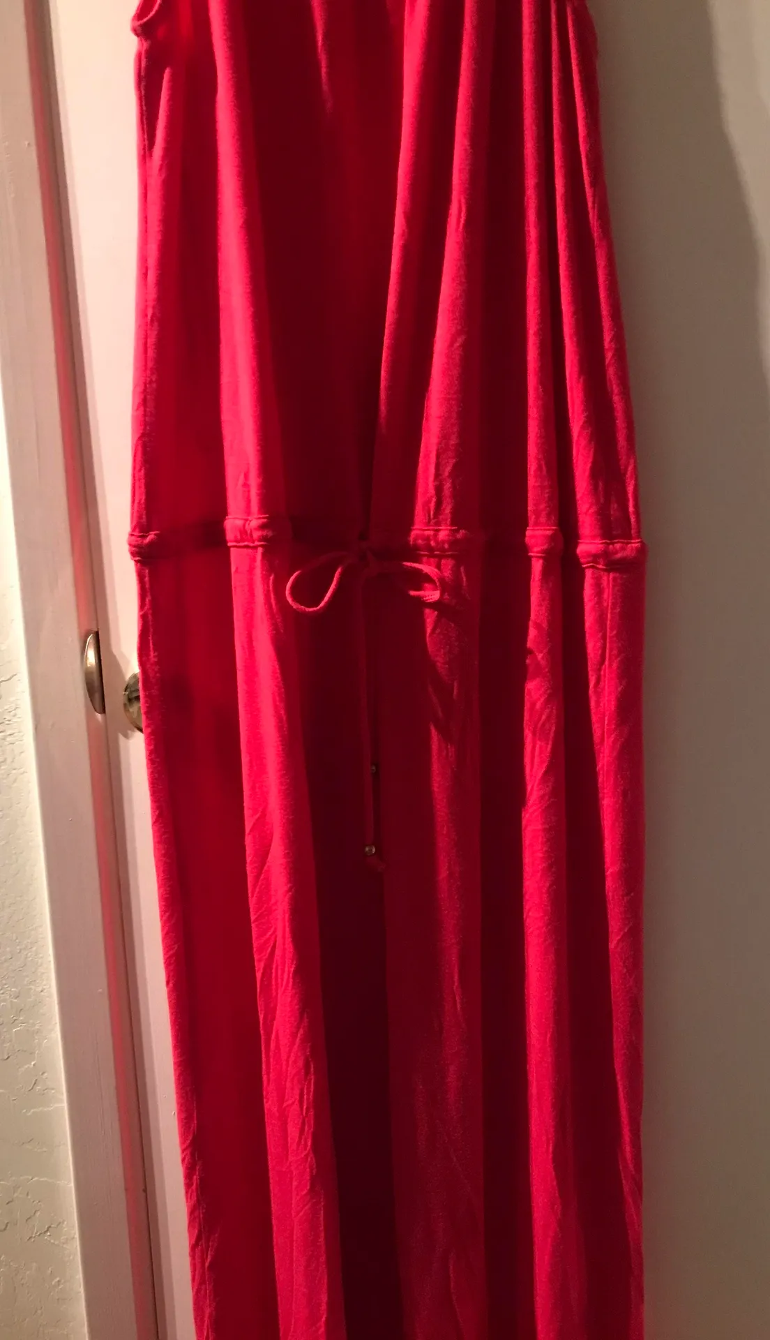 Model Essential Dress - Image 4