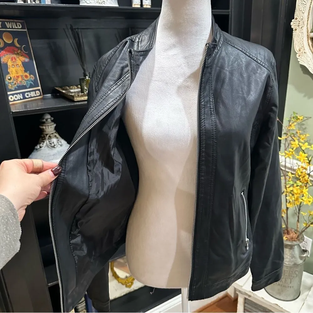 Me Jane Faux Leather Jacket Size Large - Image 2