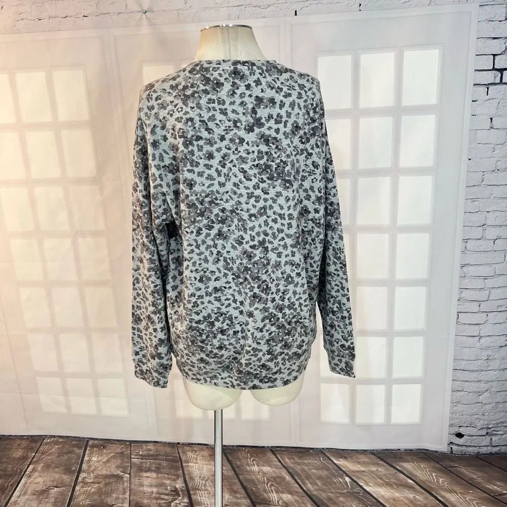 Athleta grey floral lightweight casual sweatshirt size medium - Image 5