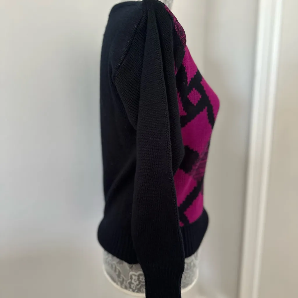 Vintage 80s Jade Imports Bright pink & Black Geometric Knit Boat Neck Sweater. - Image 3