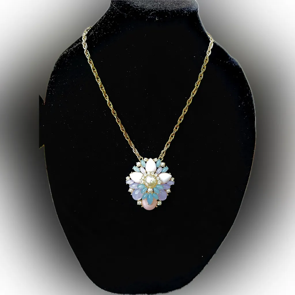 Gloria Vanderbilt Elegant Purple Pink Blue Floral Pendant pearl crystal Necklace - Image 2
