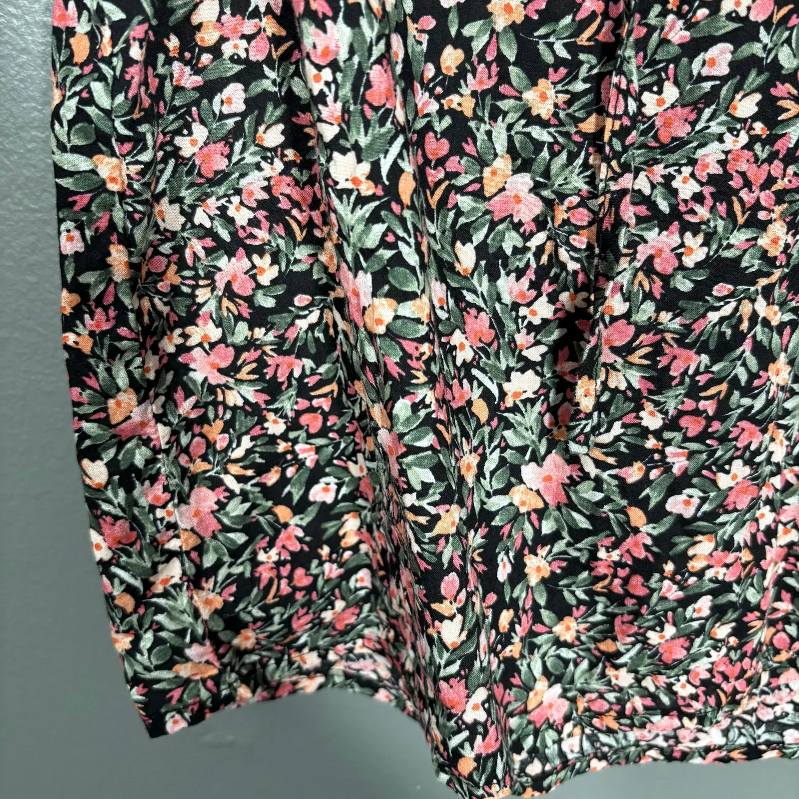 BB Dakota Steve Madden Women's Black & Pink Calico Cottagecore Top - Image 3