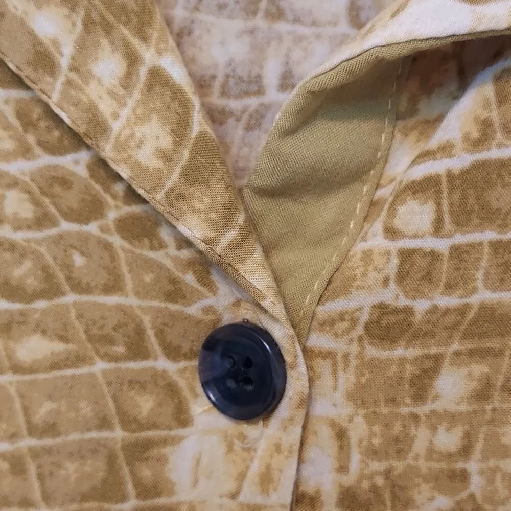 Urban Outfitters Yellow Gold Snake Skin Short Sleeve Button Up Blouse Shirt Top - Image 4