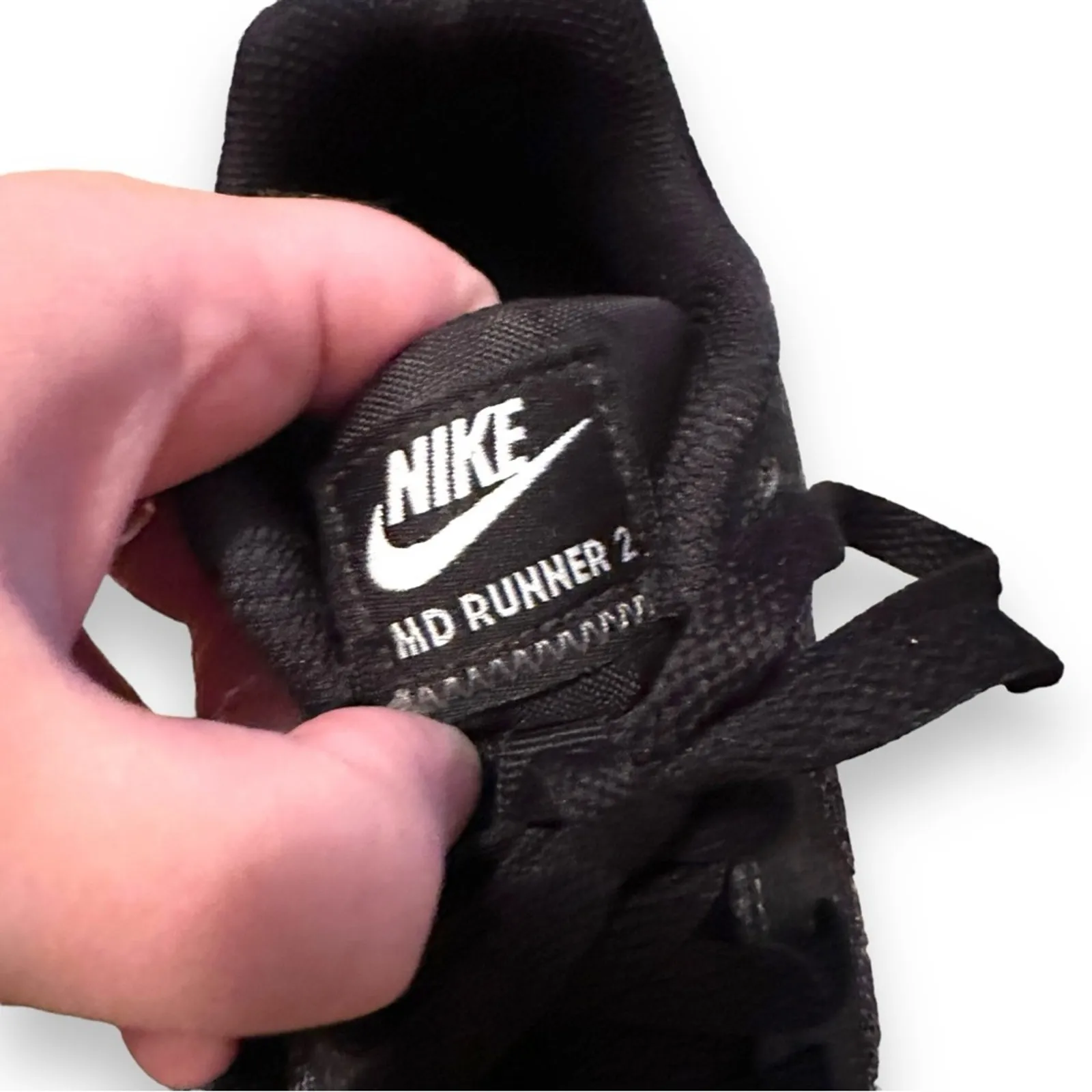 Nike MD Runner 2 ENG‎ Mesh Women’s Sneakers Activewear Shoes in Black/Gray Sz 6 - Image 5