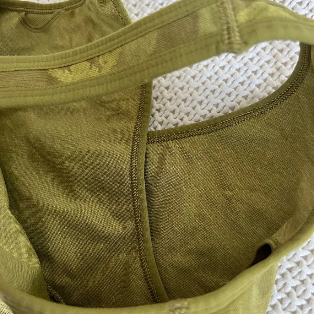 Gymshark Green Camo Adapt Seamless Sports Bra Size M - Image 5