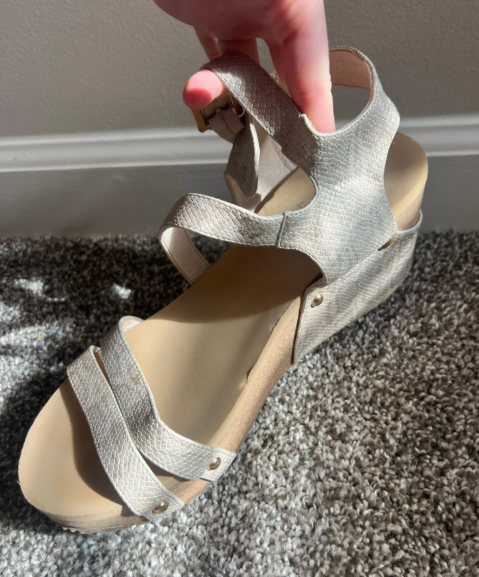 Sandals Size 8.5 - Image 2