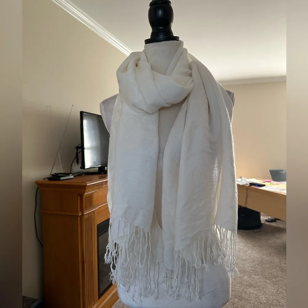 Pashmina  SILK BLEND SCARF WHITE SOLID PAISLEY SCARF WITH FRINGE - Image 3