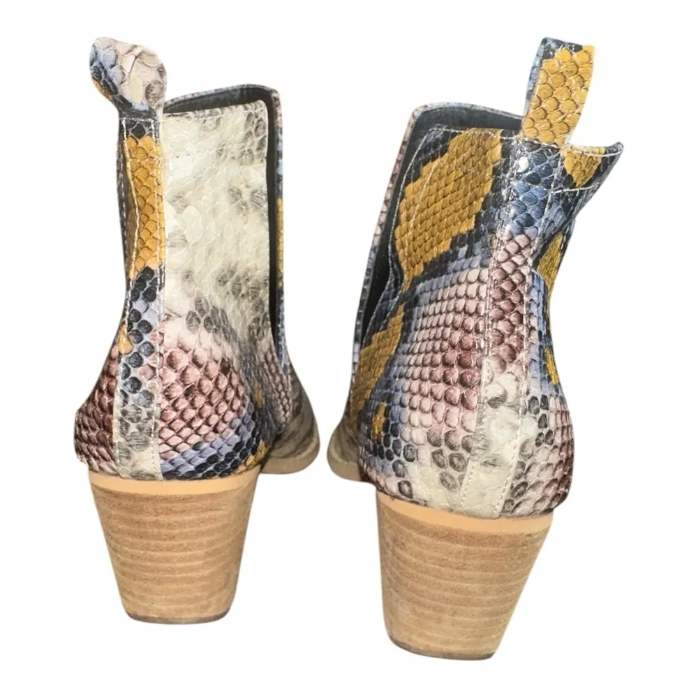 ARider Girl Faux Snakeskin Women's Chunky High Heel Ankle Booties size 6 Tan - Image 5