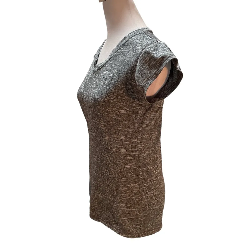 Heather Gray Women’s Short Sleeve V-Neck T-Shirt Size XS - Image 4