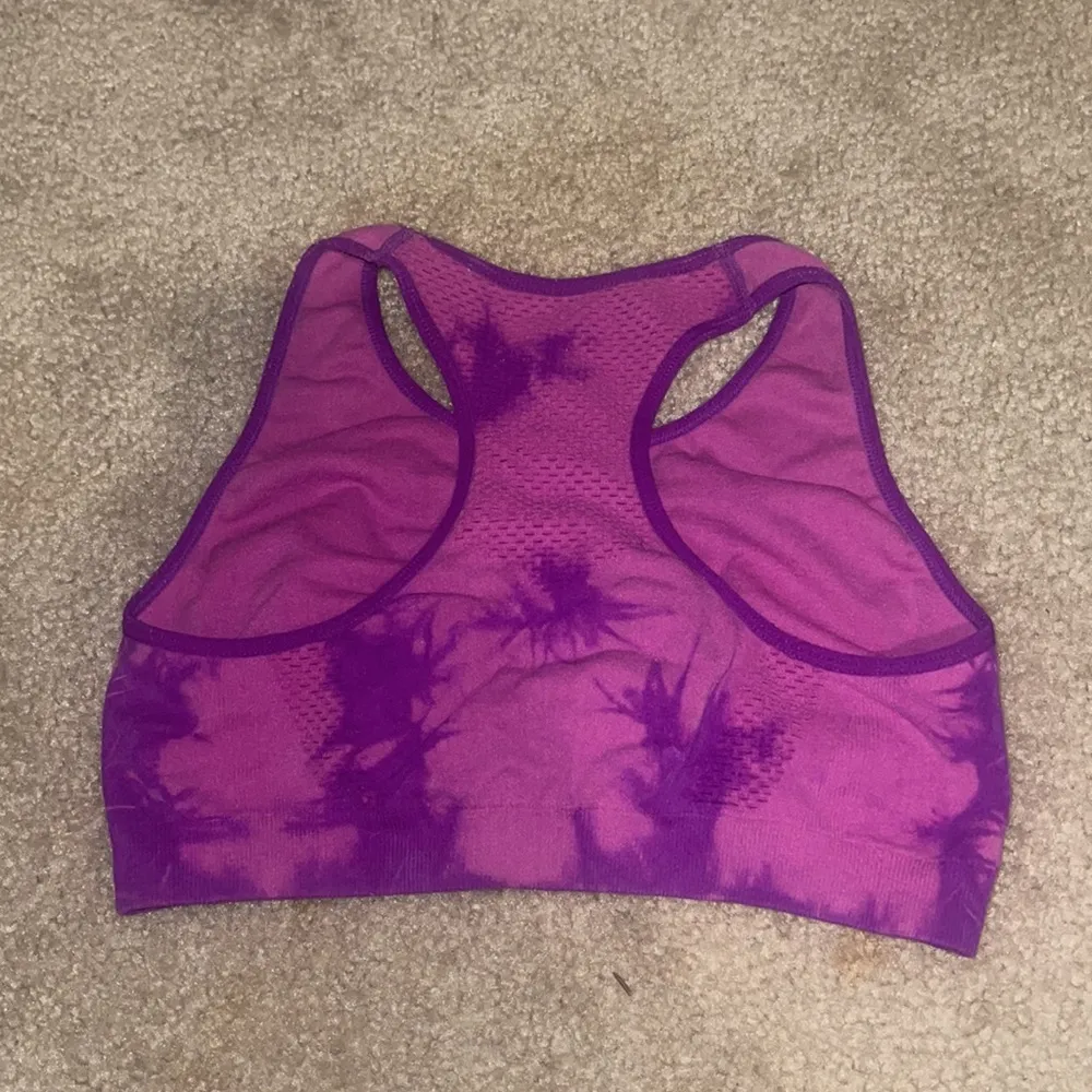 5/$10 DEAL 💰 Tye dye stretchy spandex sports bra Size M - Image 2