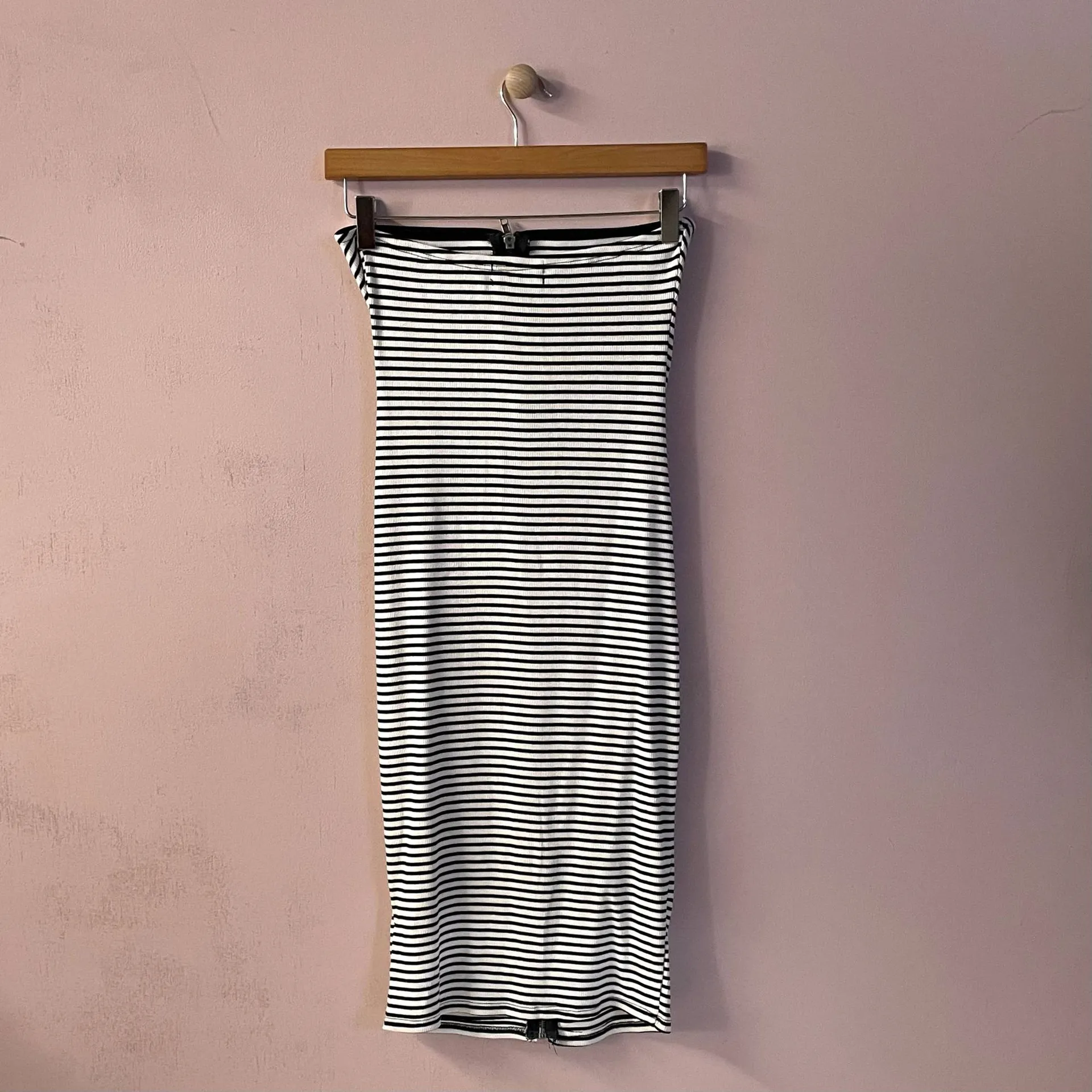 Urban Outfitters Cream/Black Striped Zip-Front Strapless BodyCon Dress Sz S NWT - Image 4