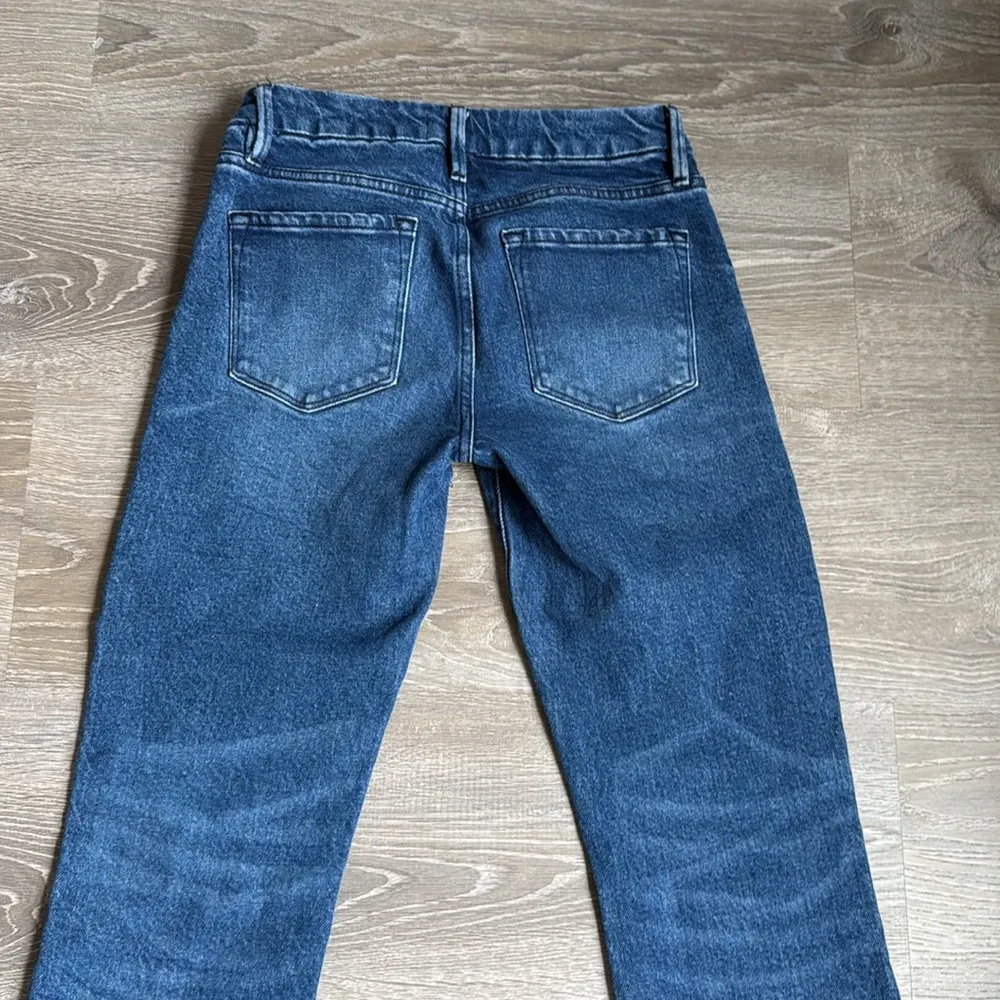 Frame Denim Le Crop Mini Boot Jeans  Huntdale LCMBRA118 Flare Leg Raw Hem - Image 12