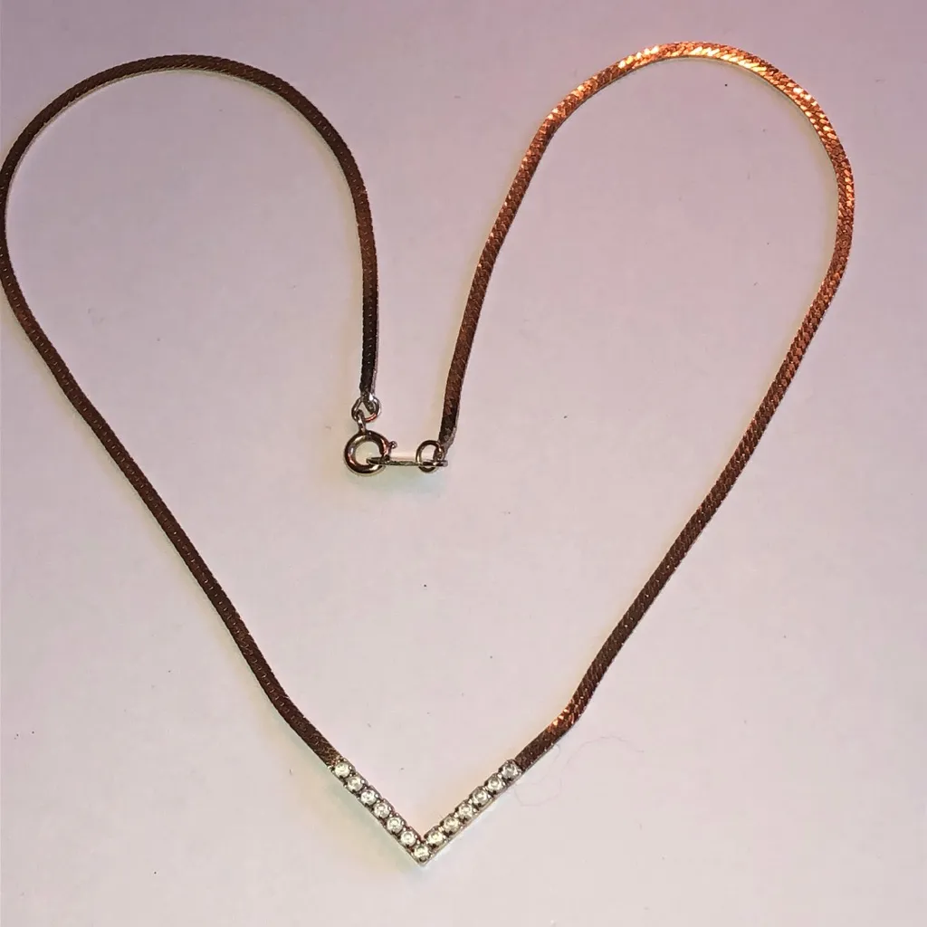 Avon Elegant Vintage Gold Tone Dainty CZ Rhinestone Necklace - Image 2