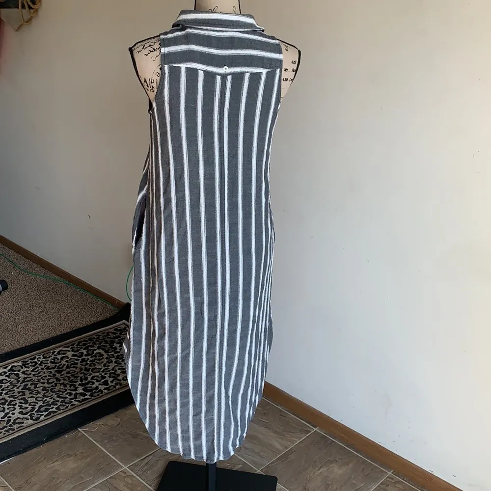 HOLDING HORSES Sleeveless Striped Grey and White Midi Dress - Image 6