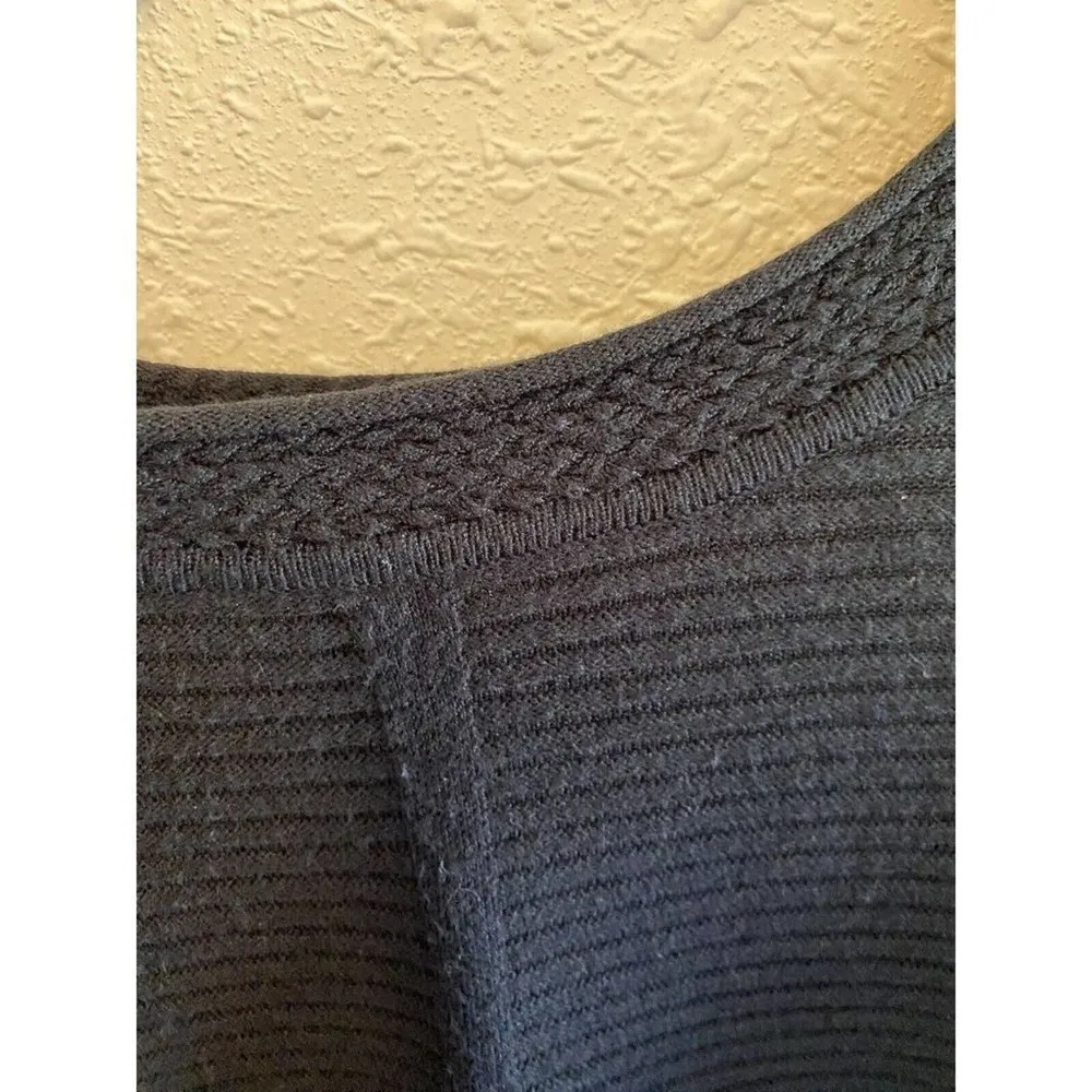 Cyrus Black Long Sleeve Round Neck Ribbed Tight Knit Sweater Size Petite Medium - Image 4