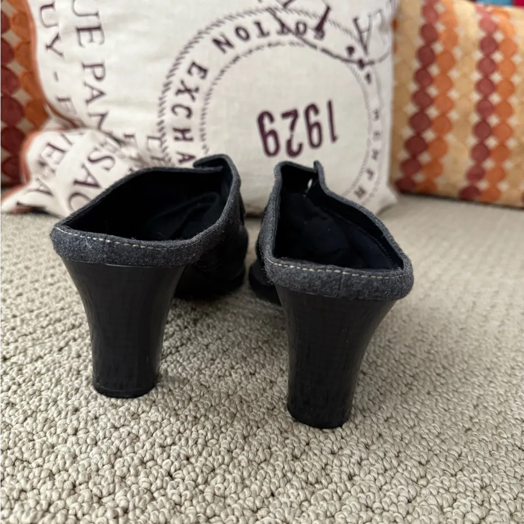 AEROSOLES In A Cinch Slide On Mule Flannel Black and Gray with Silver Accents - Image 5