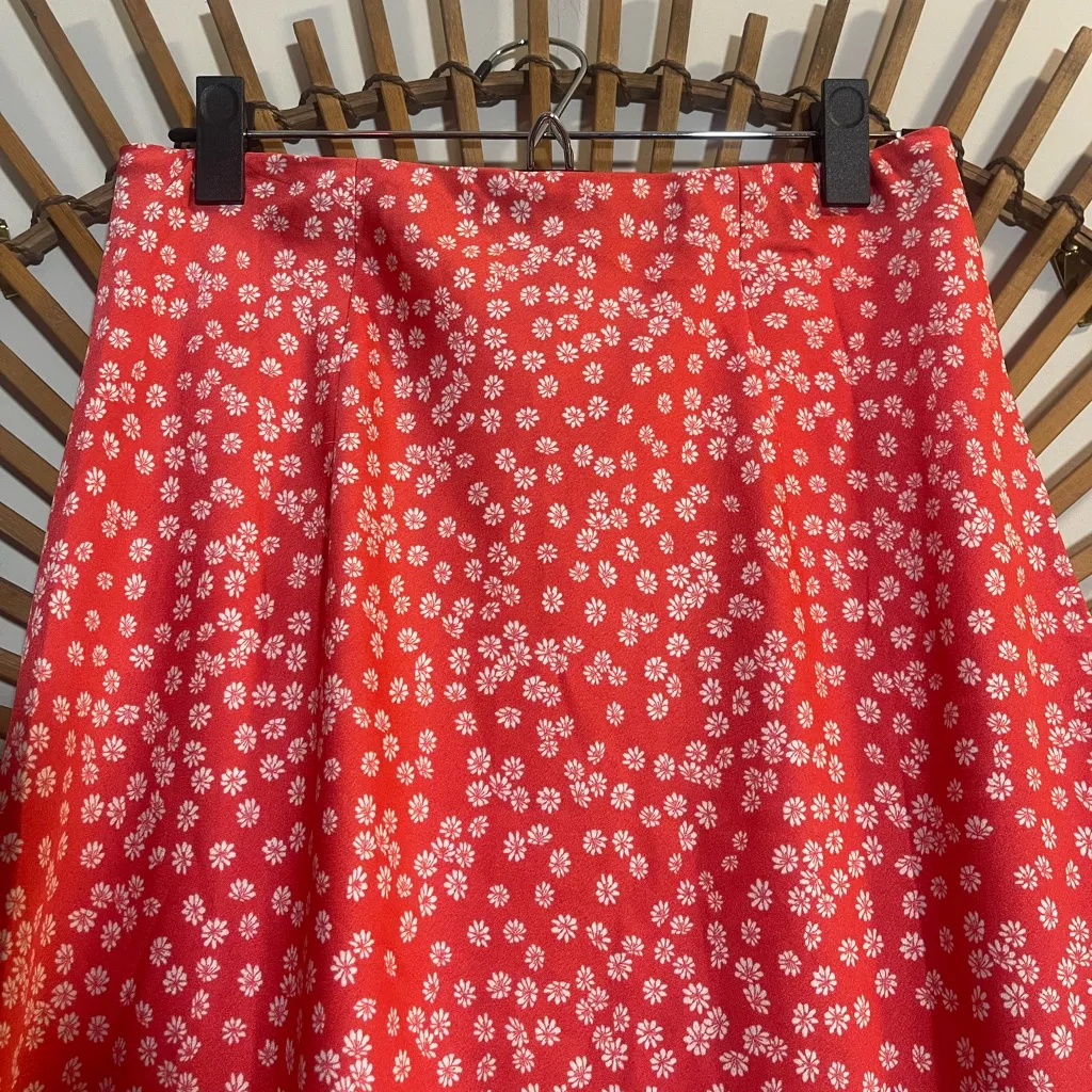 LOFT Women’s Coral Pink & White Ditzy Floral Print Satin Midi 90’s SlipSkirt - Image 5