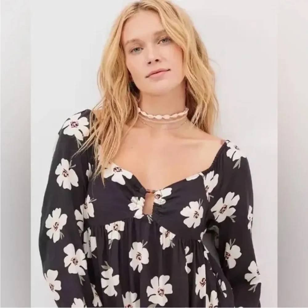 American Eagle Outfitters Gray Floral Boho Babydoll Dress Keyhole M Western - Image 4