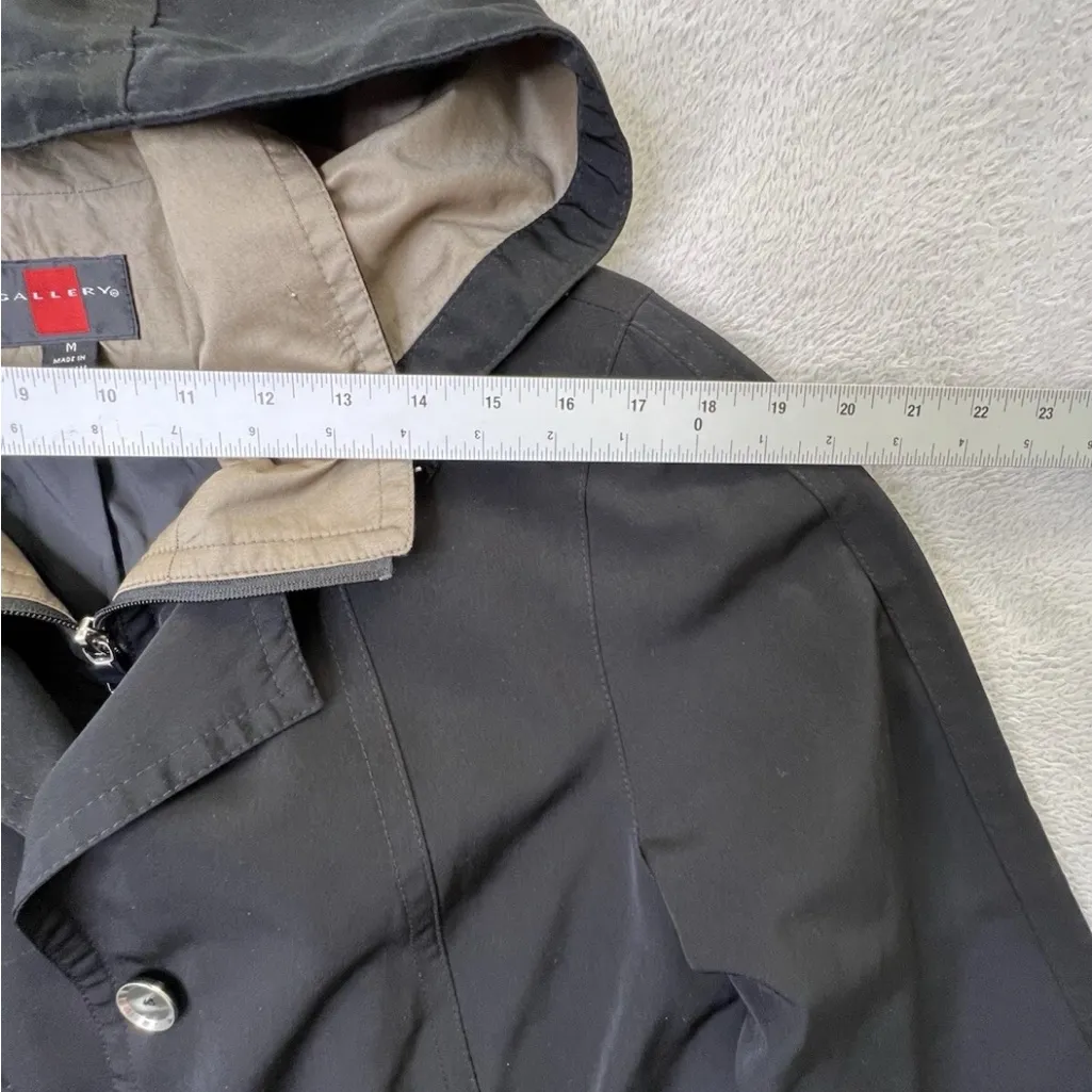 Gallery Black and‎ Tan Blazer with Layered Design - Image 10