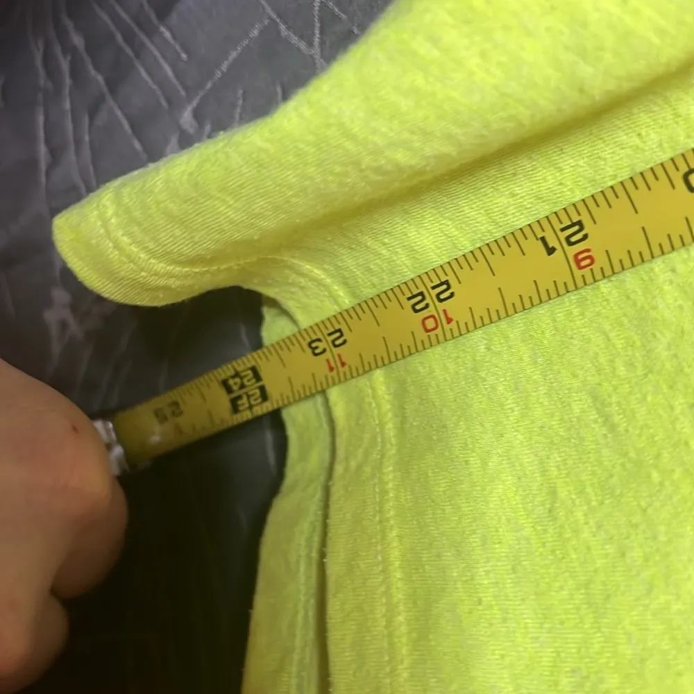 Pink Victoria Secret green, black and white tee shirt size Small - Image 5