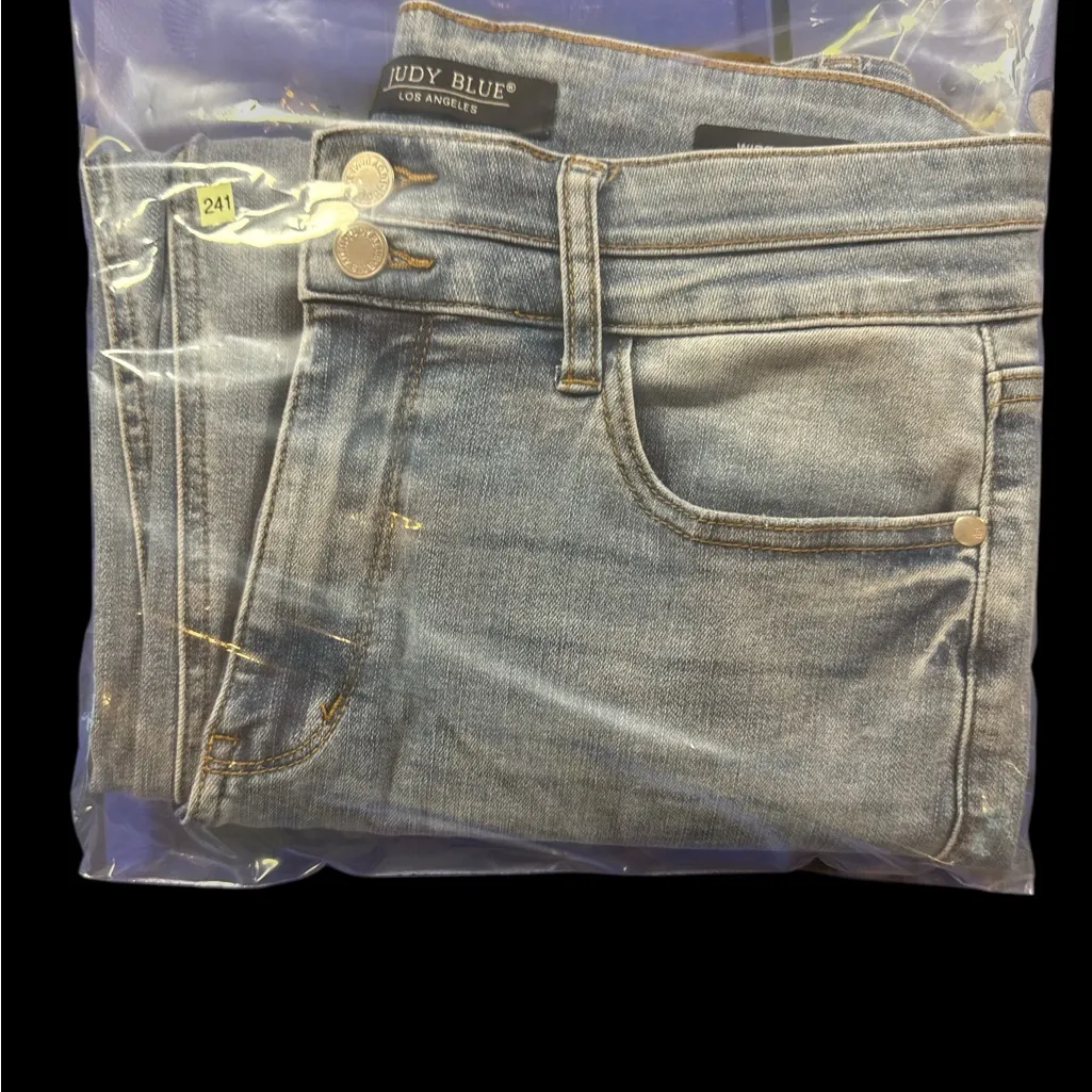 Judy Blue Judy‎ Blue Double the Cool Wide Crop Jeans with Cooling Technology - Image 8