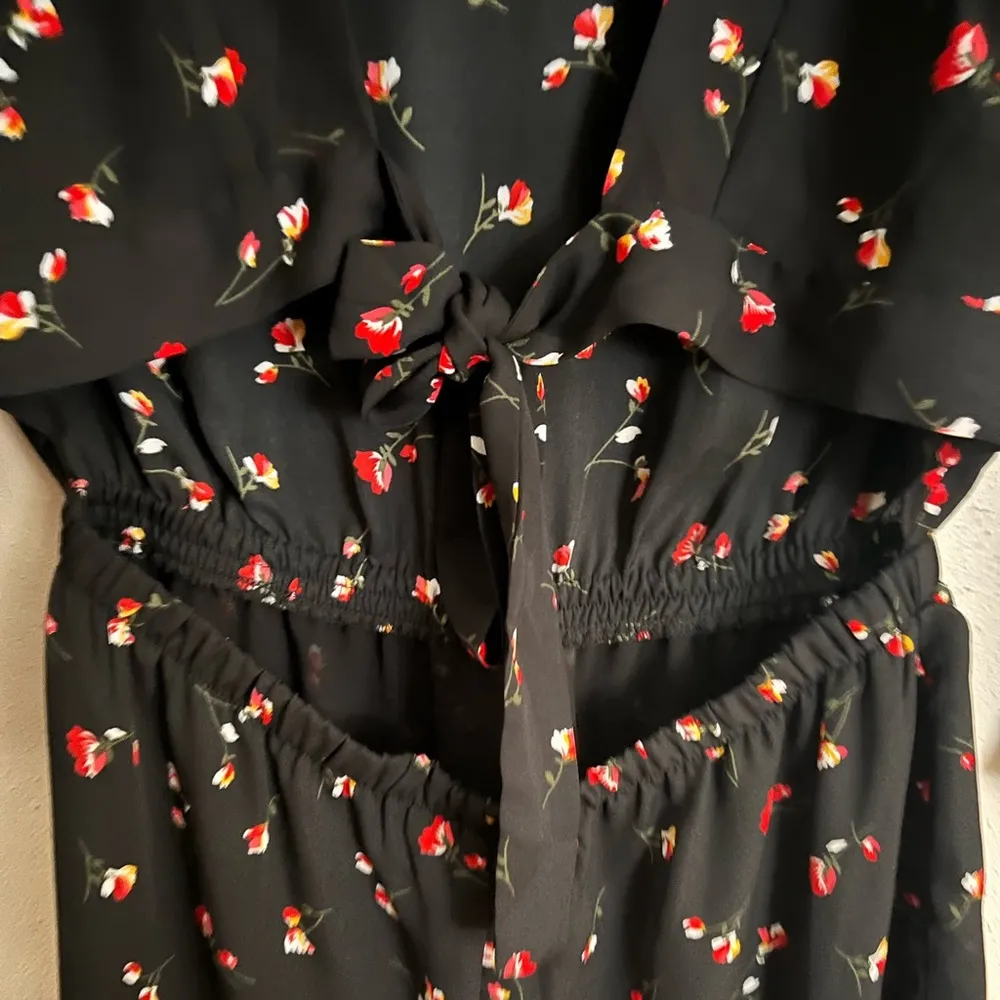 Everly Floral Romper - Image 2