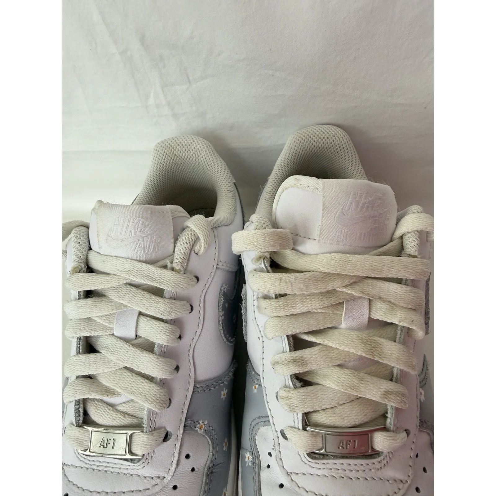 Custom Nike Air Force 1 Low White Gray Daisy Pattern Women’s Size 6 - Image 8