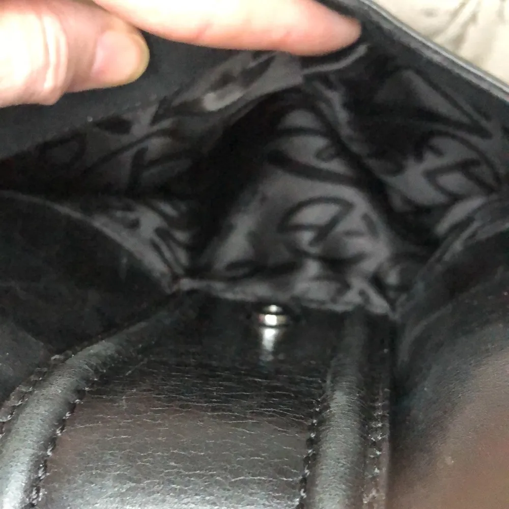 Francesco Baisia Leather Shoulder Bag. Like new. - Image 12