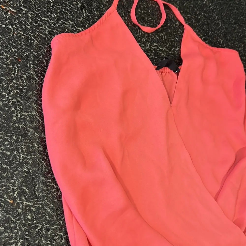 Olivaceous Size small top •  - Image 9