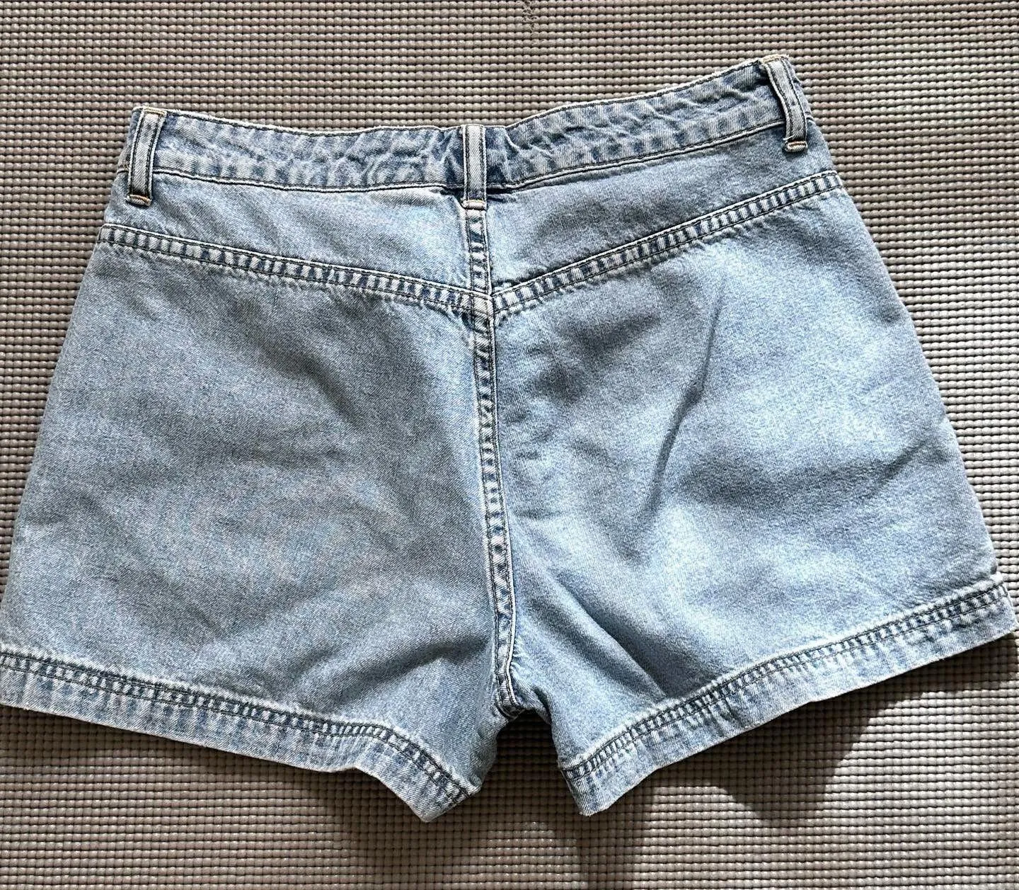 Gap Vintage Jean Shorts - Image 2