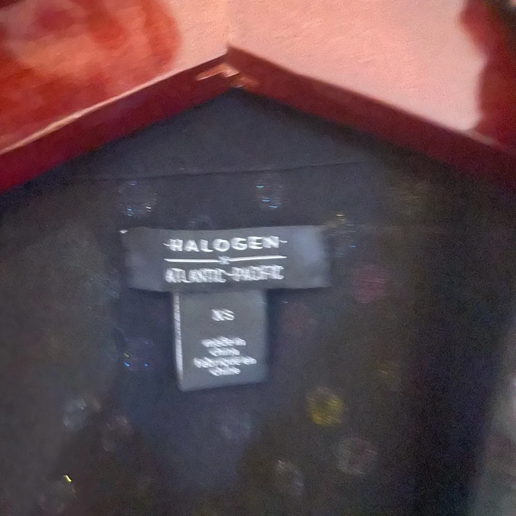 New with tags beautiful xs blouse - Image 3