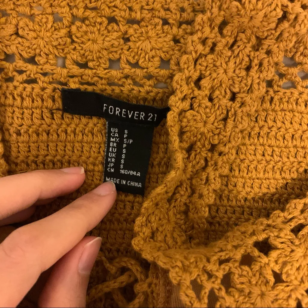 NWOT Crochet knit lace up golden yellow crop top Size Small - Image 3