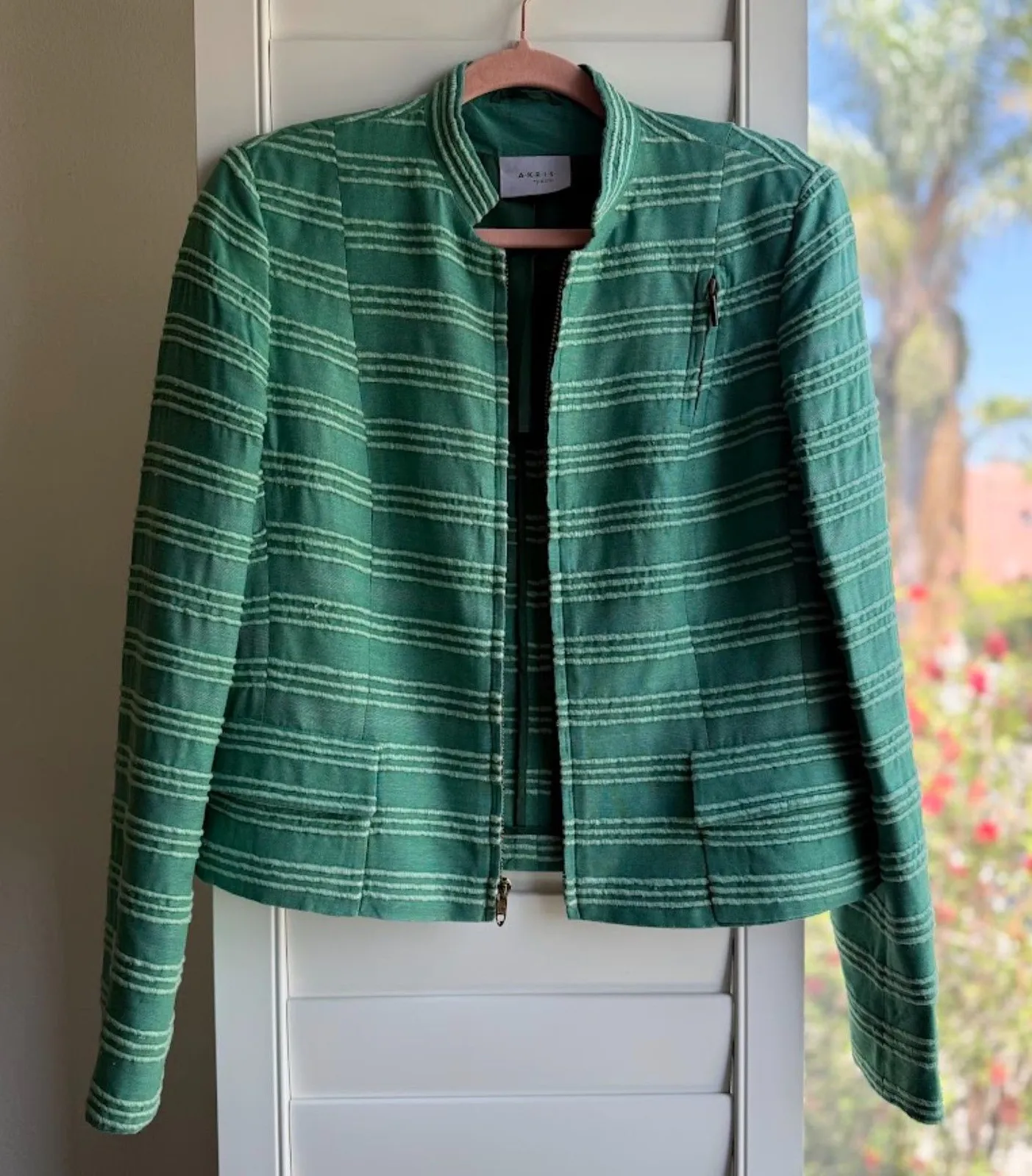 Akris Punto 100% Silk Tailored Cropped Jacket in Striped Green size 10 M - Image 1
