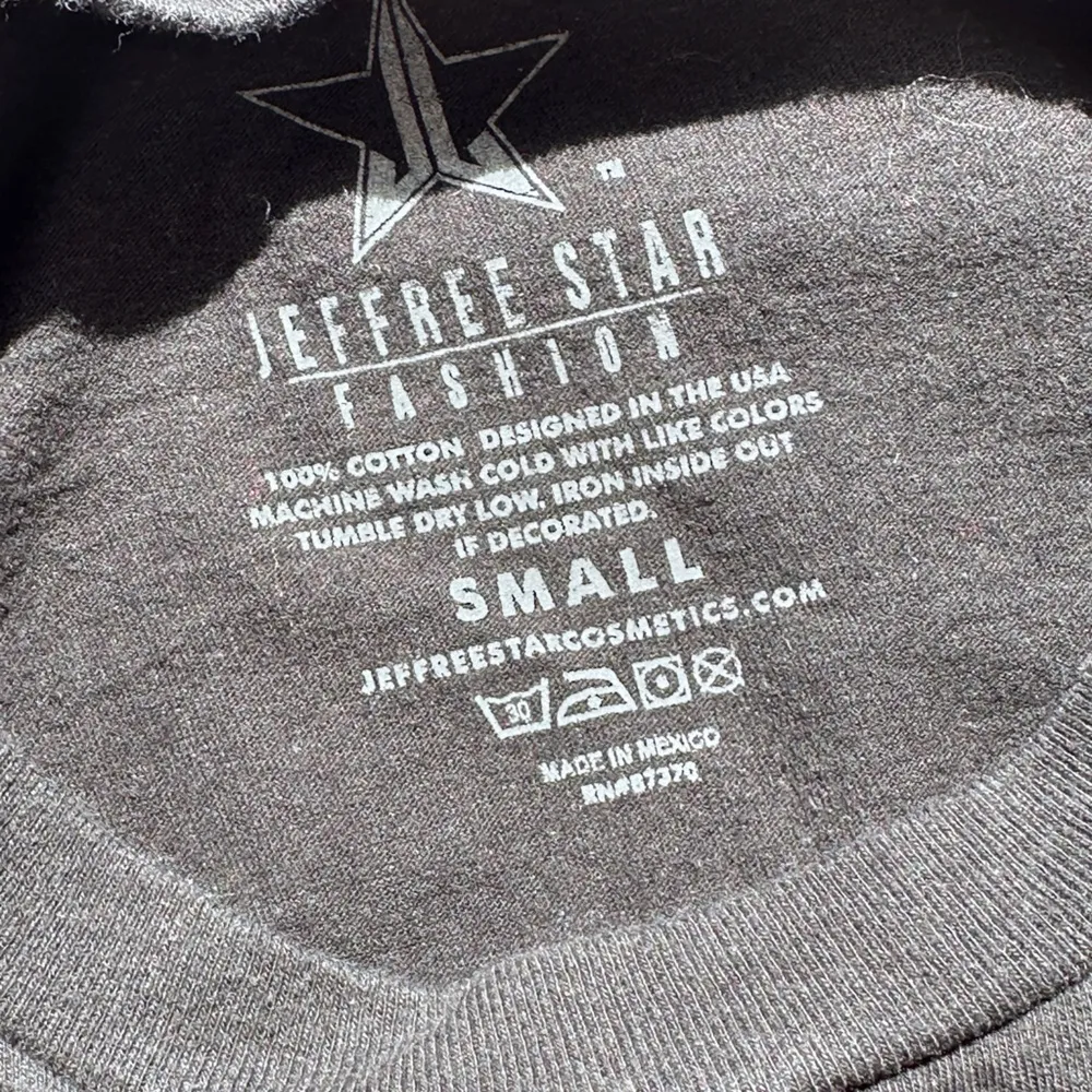 #44 Jeffree Star Candy Heart Tee in Black - Image 3