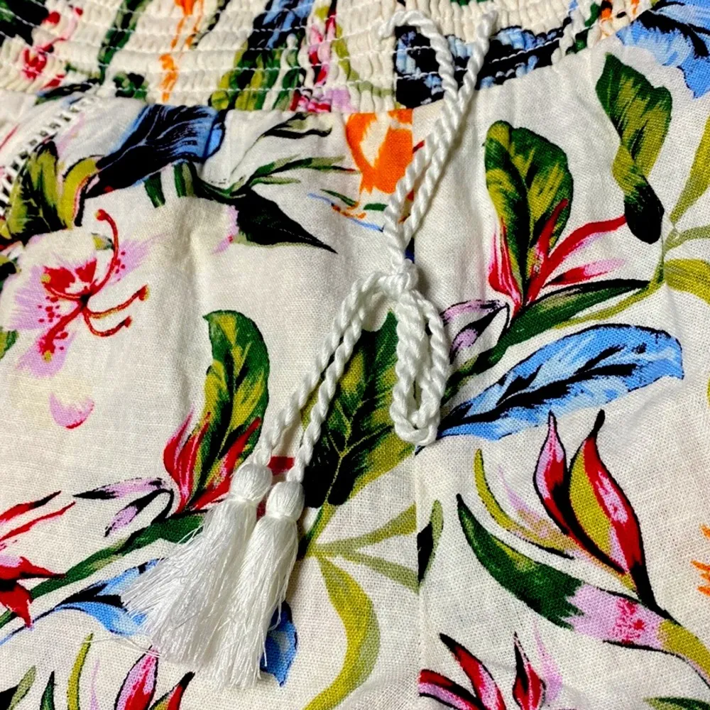 BRIGGS TROPICAL PRINT Linen Blend
Shorts - Effortless Summer SIZE S - Image 8