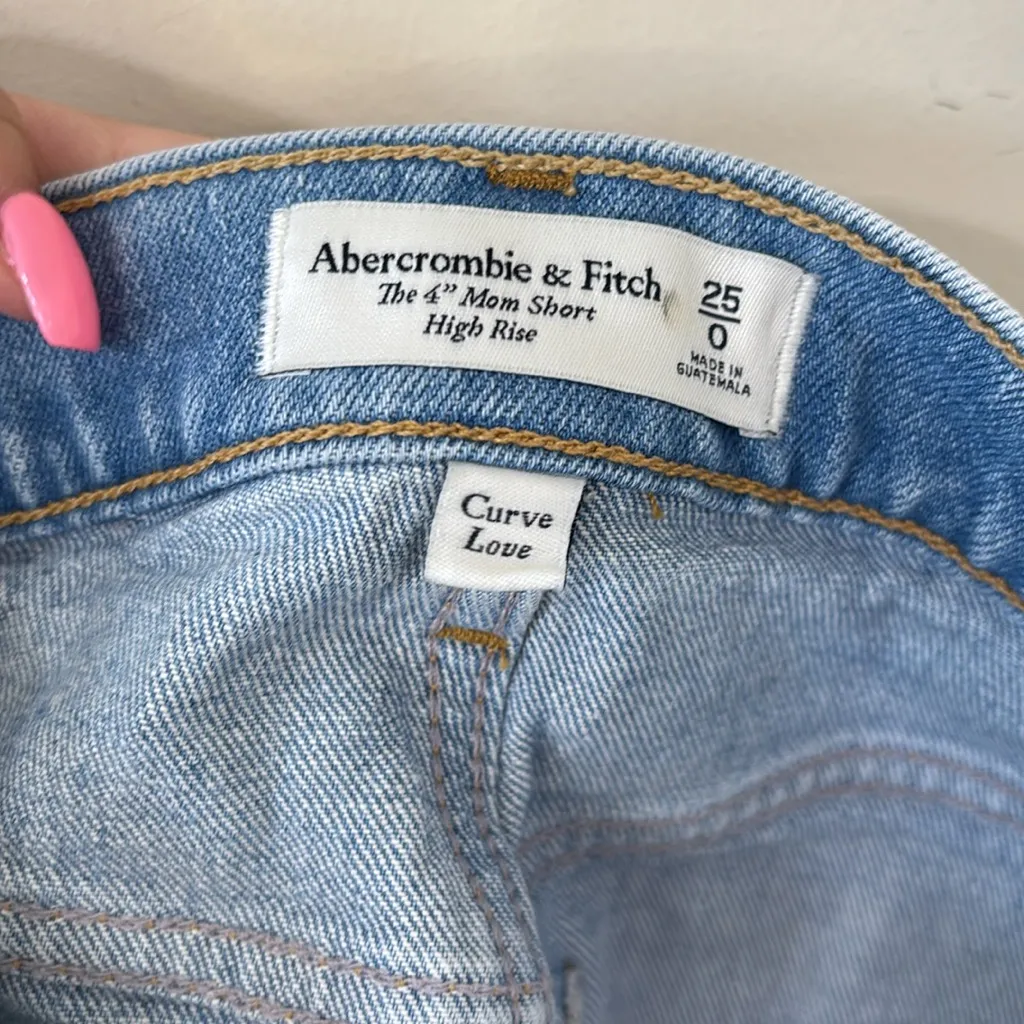 Abercrombie & Fitch The 4” Mom Short Curve Love High Rise Size 25 - Image 7