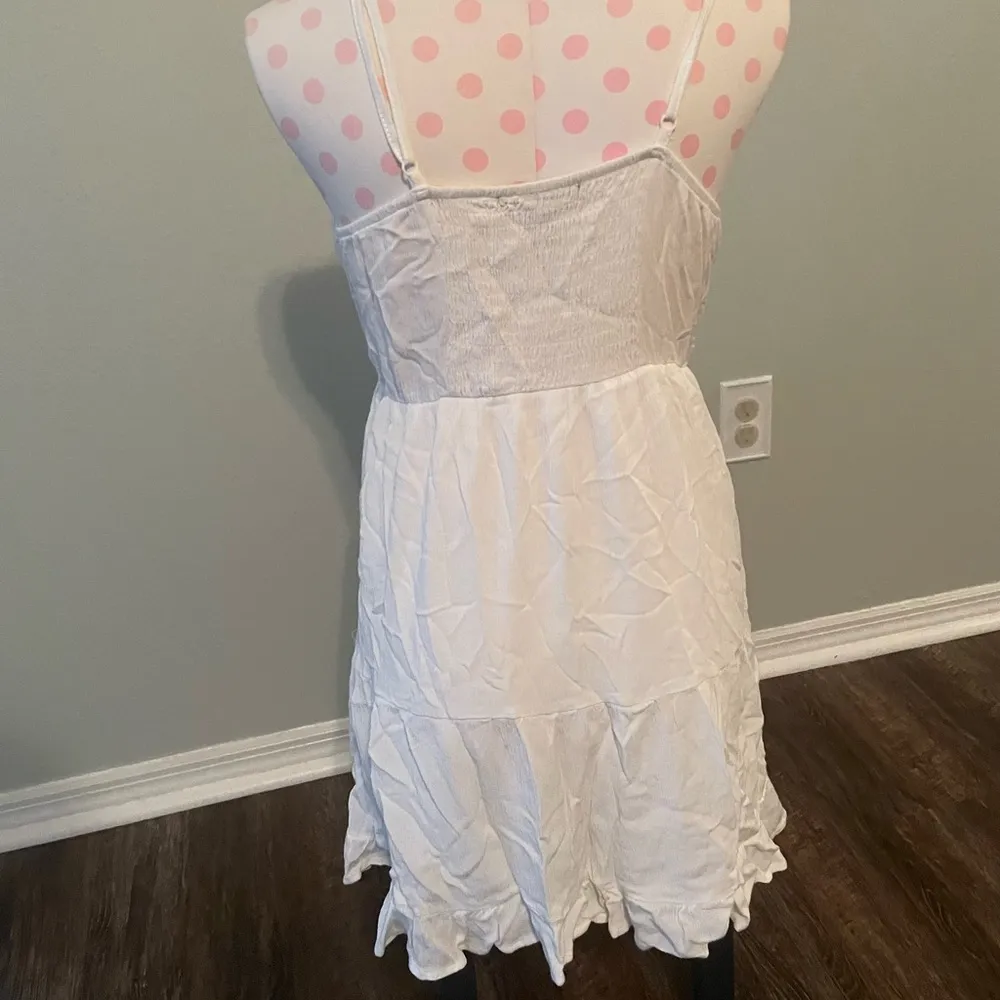 Forever 21 short white spaghetti strap dress with tie front Sz Lg - Image 4