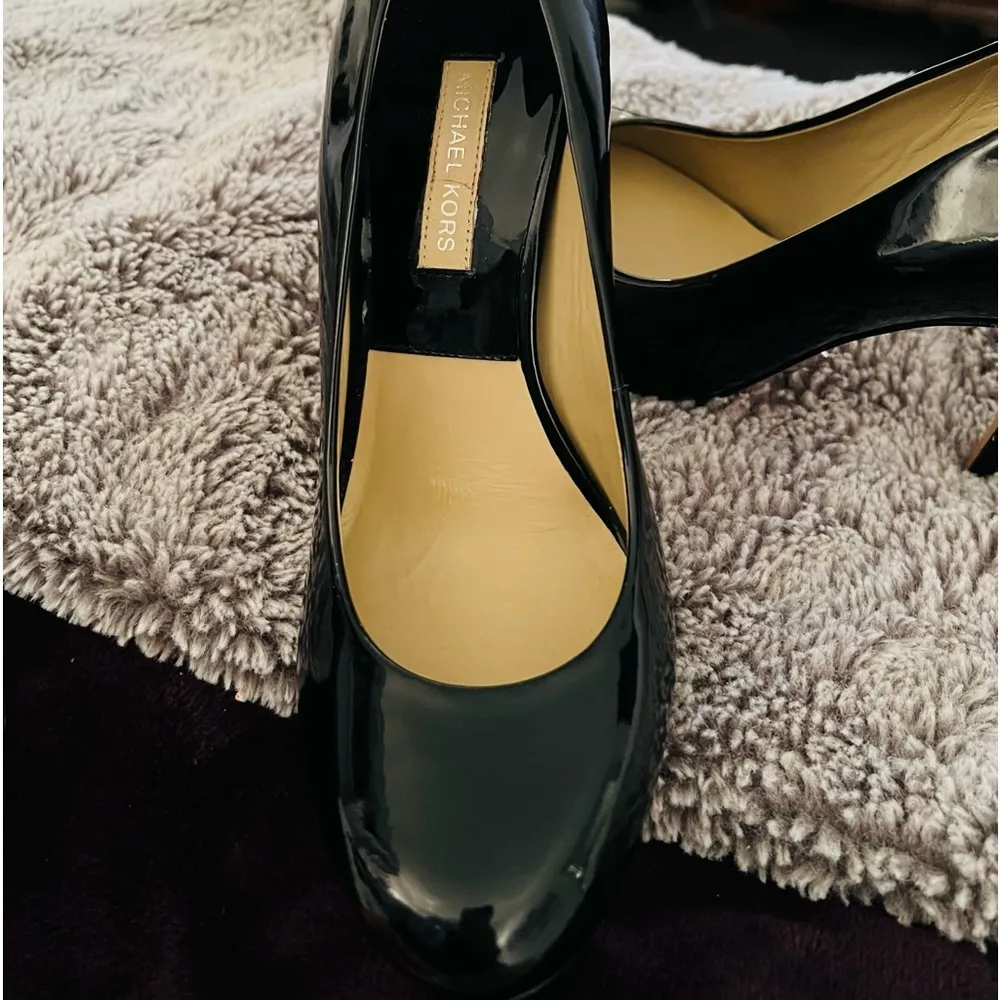 Michael Kors Black Patent High Heels - Image 6